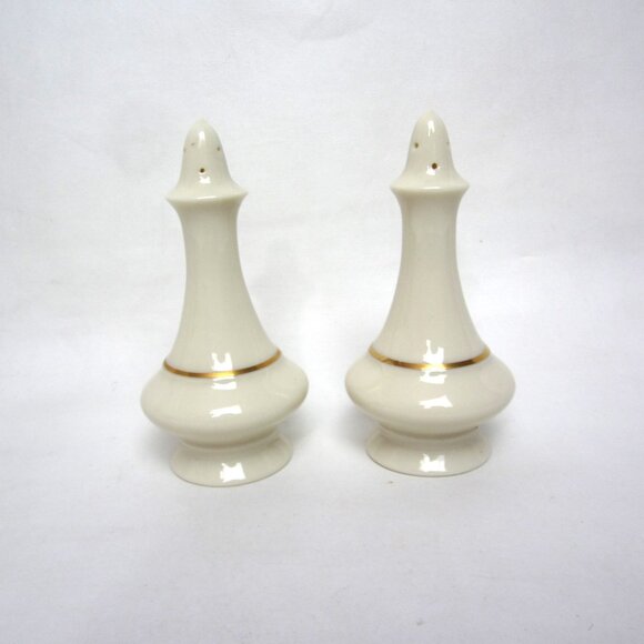Lenox Regency 4" Cream 14K Gold Trim Salt and Pepper Shaker Set EUC - Picture 3 of 4